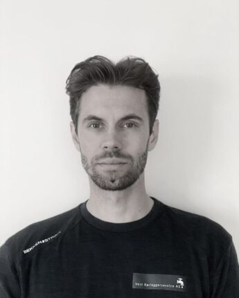 Stian Helvik Tangedahl er ansatt hos Vest Rørleggerservice AS